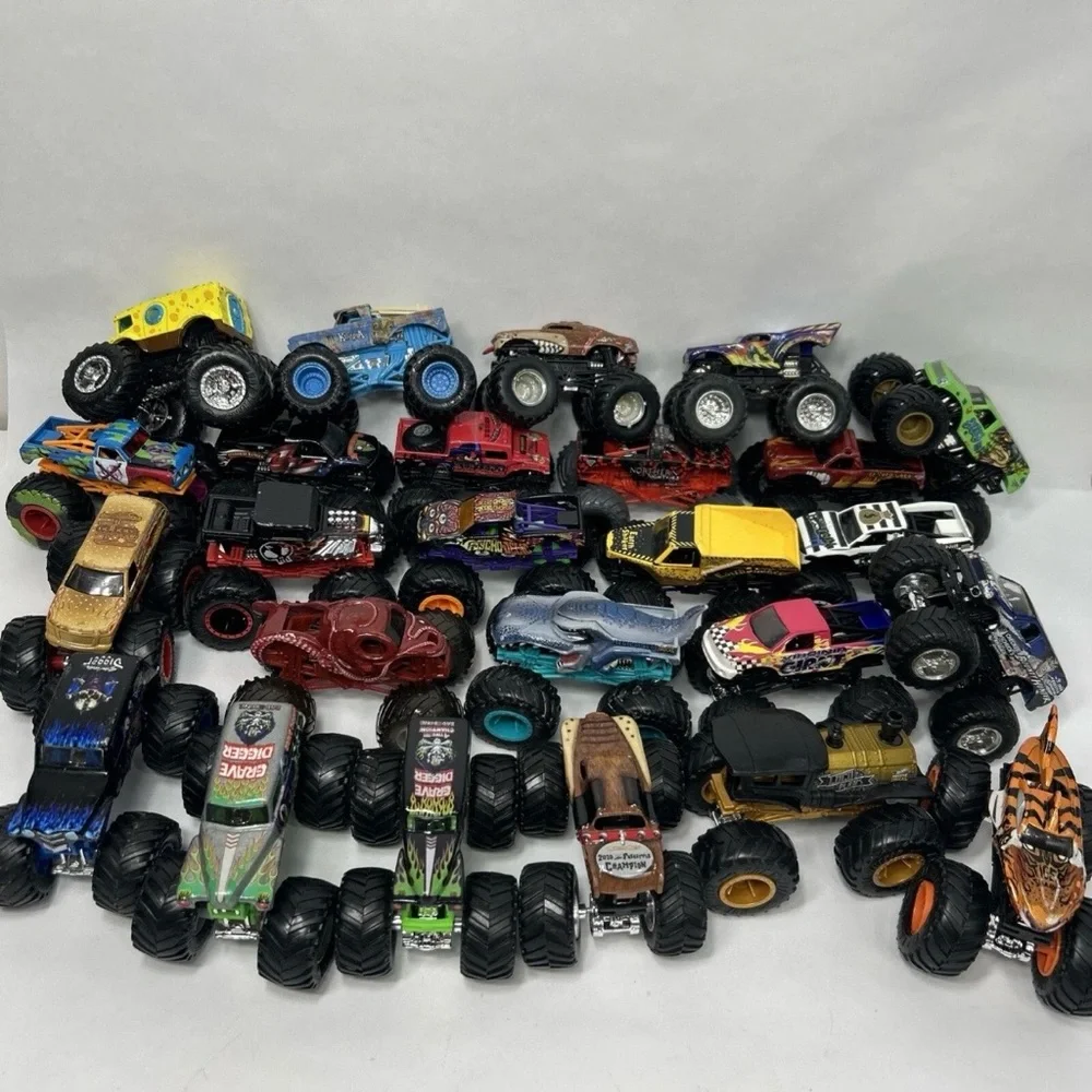 Lot of 9 Random Hot Wheels Monster Jam Monster Truck 1:64